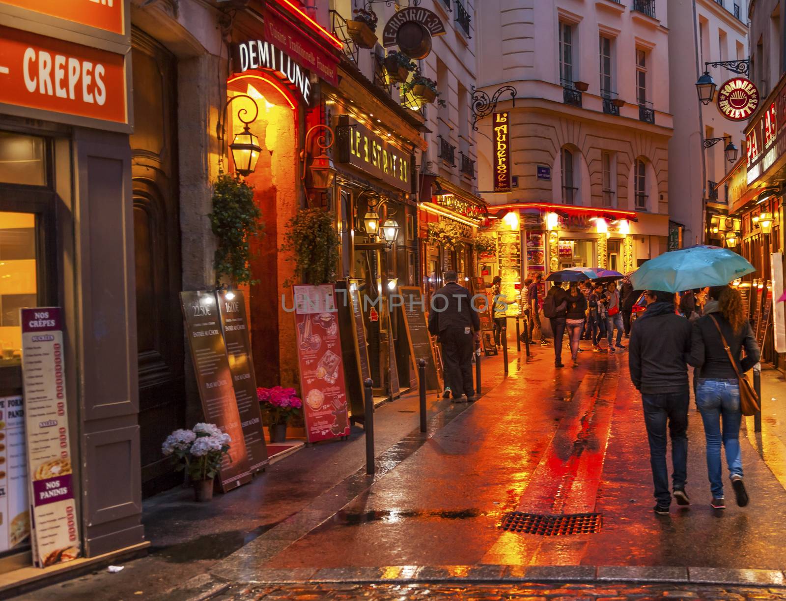 Wine Bars Restaurants Colorful Rainy Streets Tourists Lovers Walking Latin Quarter West Bank Seine Latin Quarter Rue De La Harpe Paris France