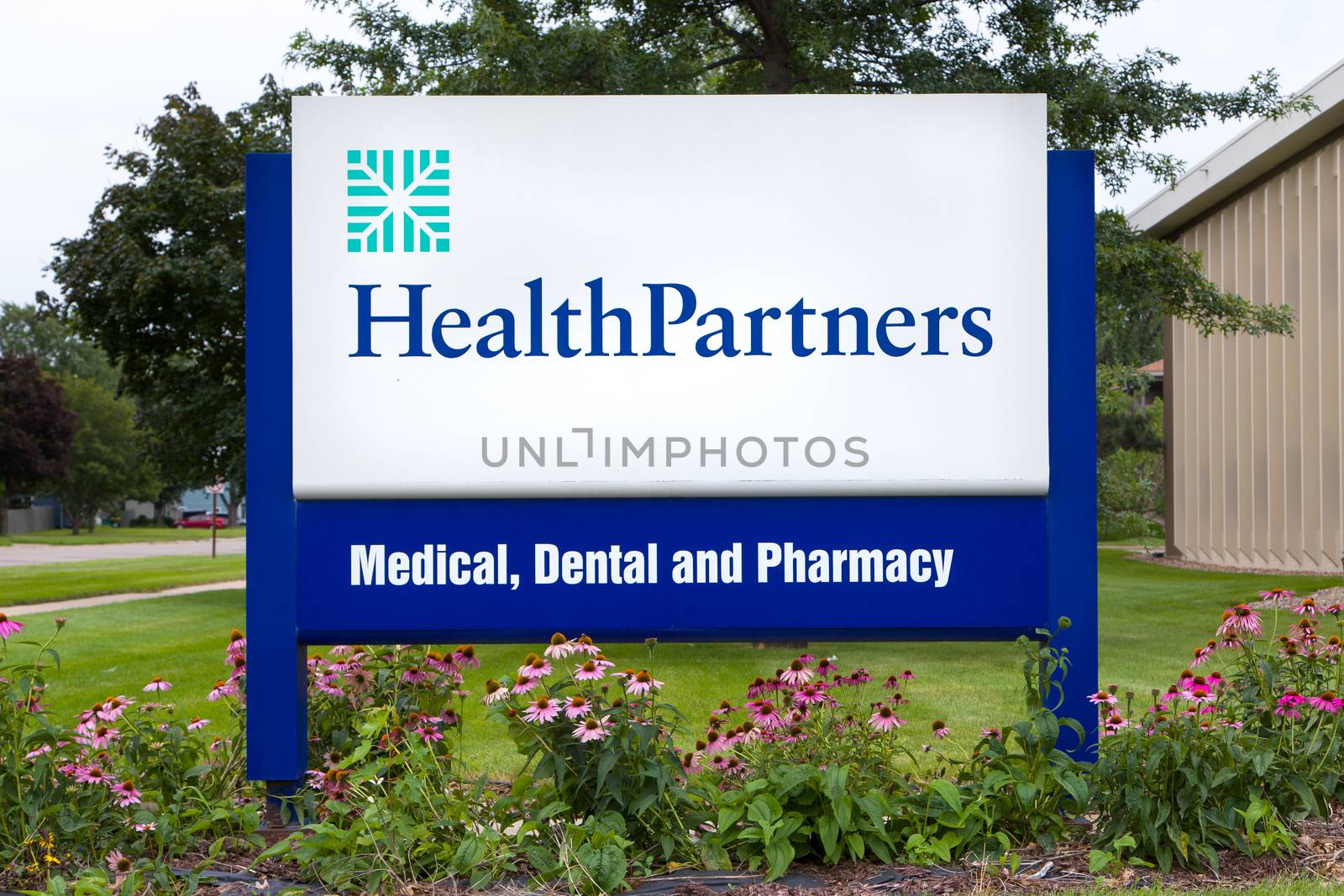 BLOOMINGTON, MN/USA - August 13, 2015: HealthPartners clinic and sign. HealthPartners is an integrated, nonprofit health care provider.
