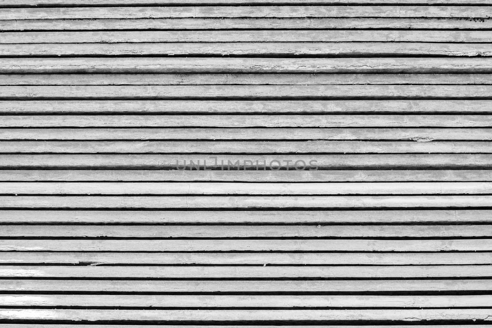 black and white arrange of wooden plate by zneb076