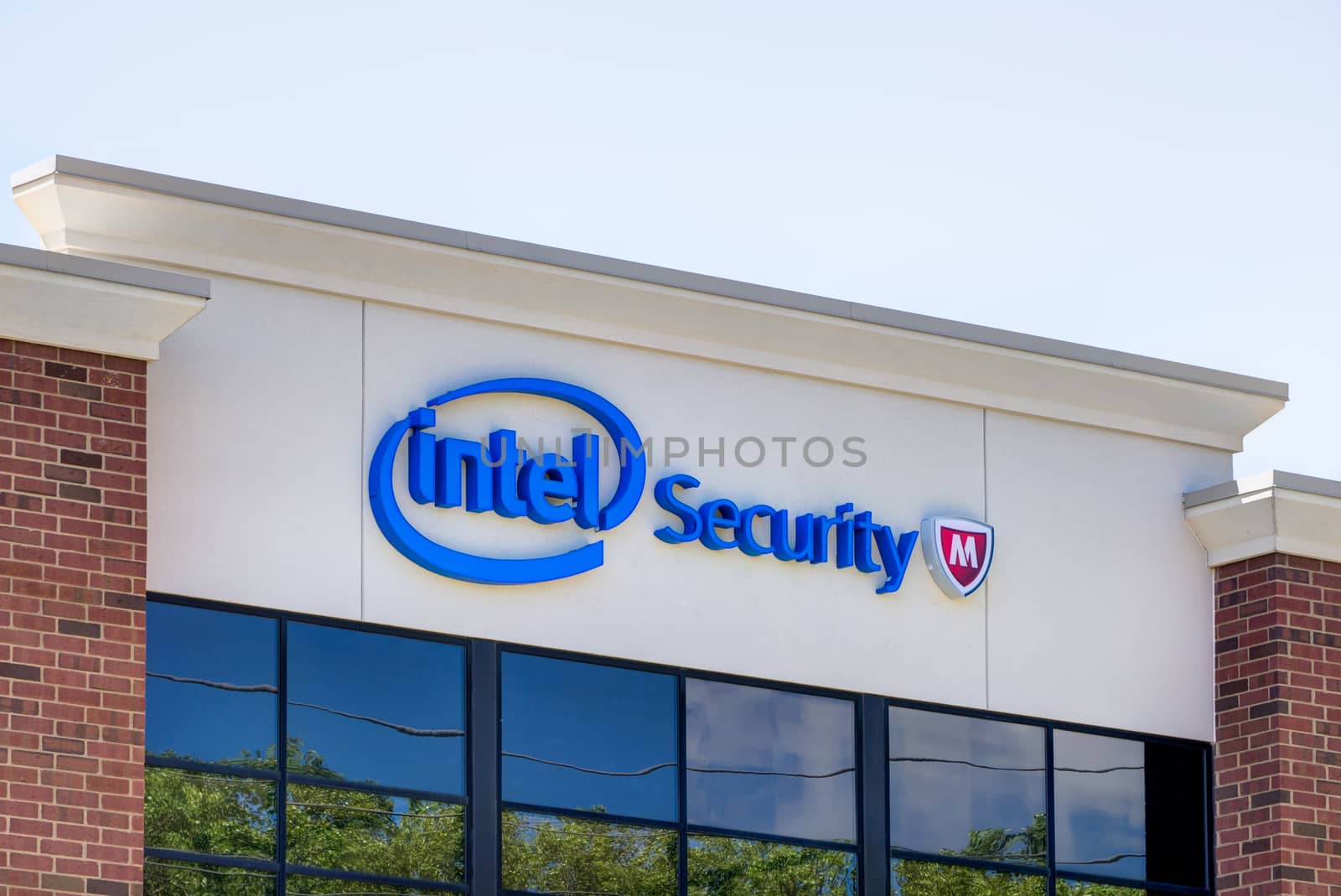 Intel Security Office Building by wolterk