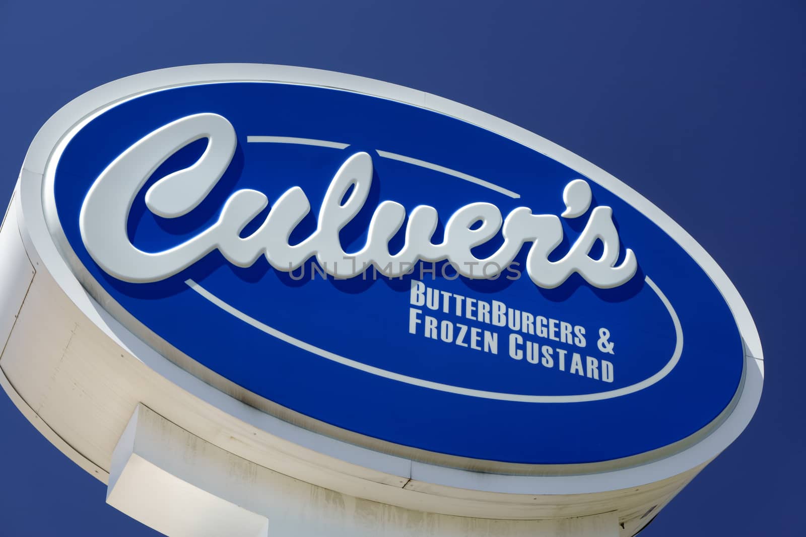 ROSEVILLE, MN/USA - AUGUST 11, 2015: Culver's restaurant sign. Culver is a privately owned and operated fast casual restaurant chain.