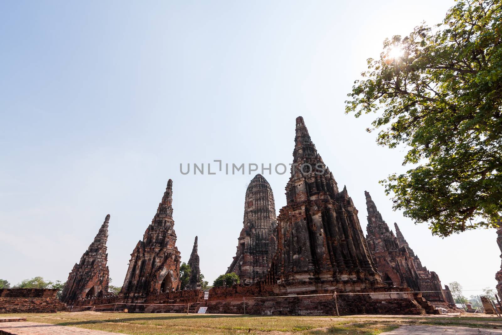 Wat-chaiwatthanaram ayutthaya thailand by kritsada1992