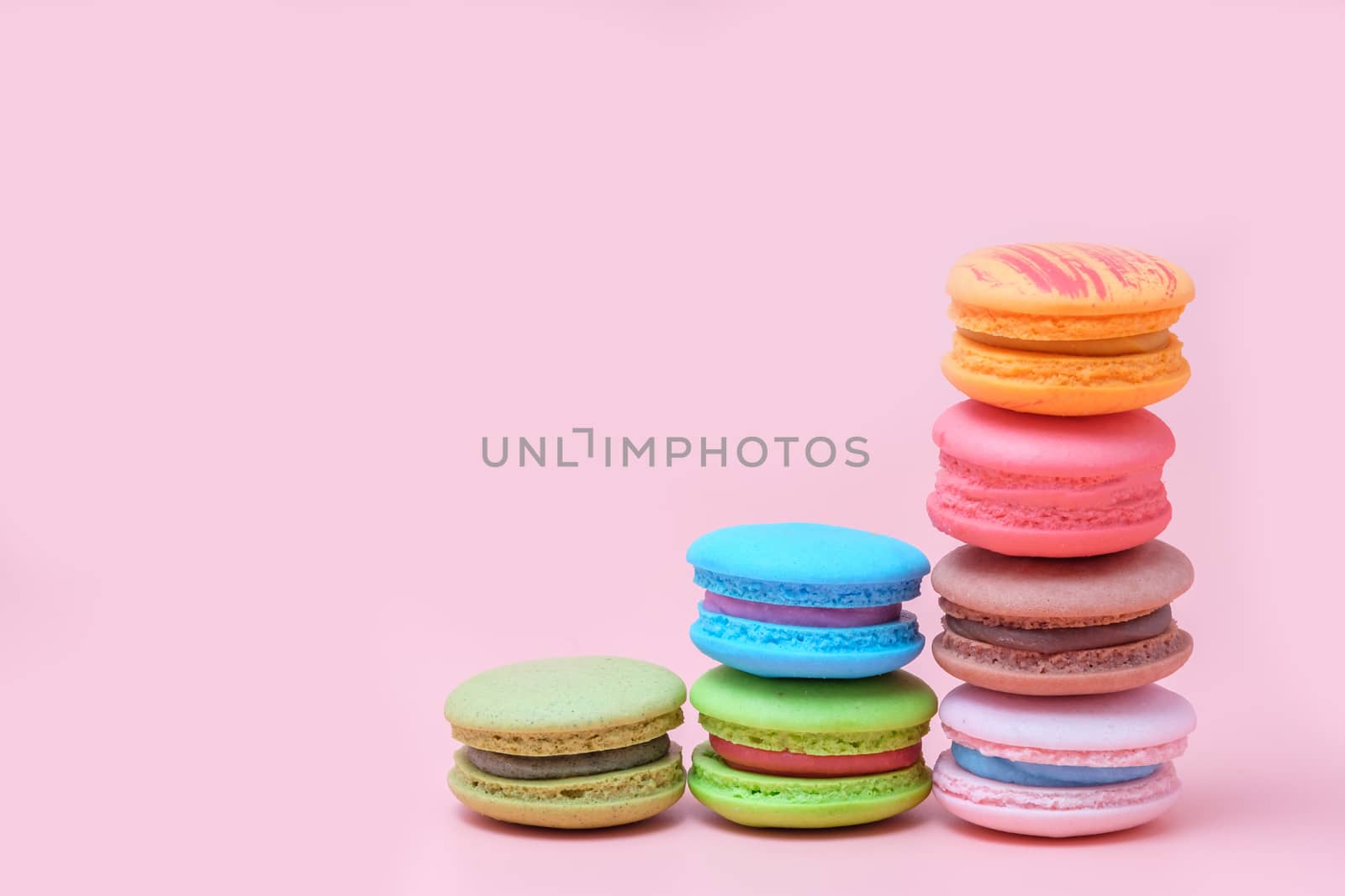 Sweet and colourful french macaroons by zneb076