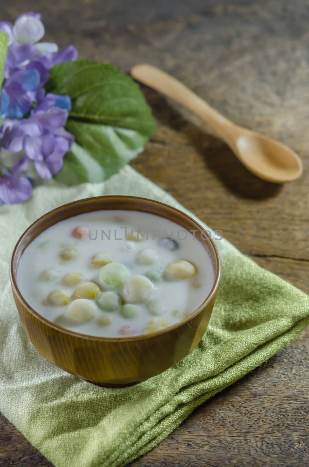 Bua Loy (Rice Dumplings in Coconut Milk) asian dessert