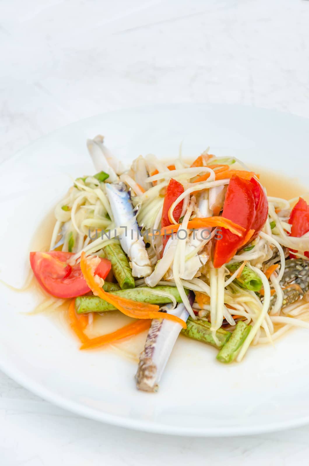 spicy papaya salad with blue crab, som tum poo ma