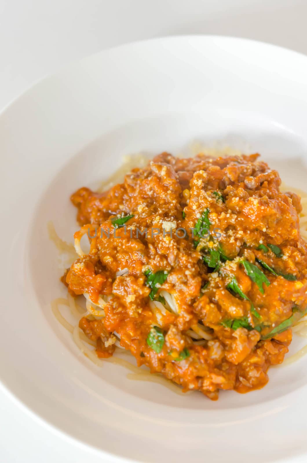 Spaghetti with minced meat and vegetables , tomato sauce