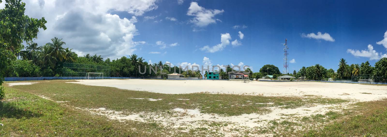 RASDHOO, MALDIVES - CIRCA MARCH 2015: Beautiful panoramic view o by jovannig