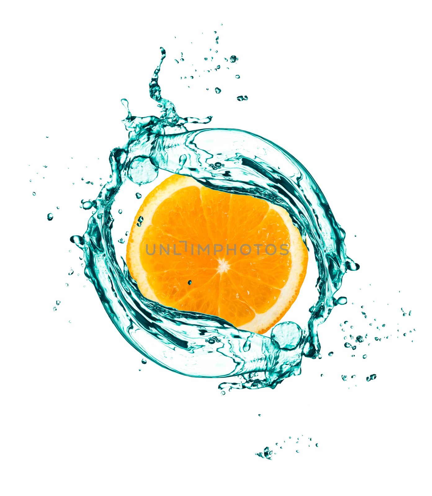 orange in spray of water by ozaiachin