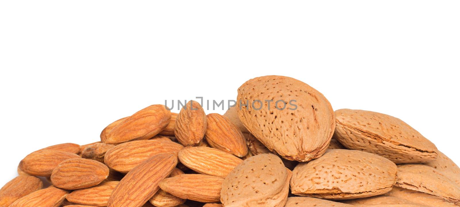 Almonds with kernel by ozaiachin