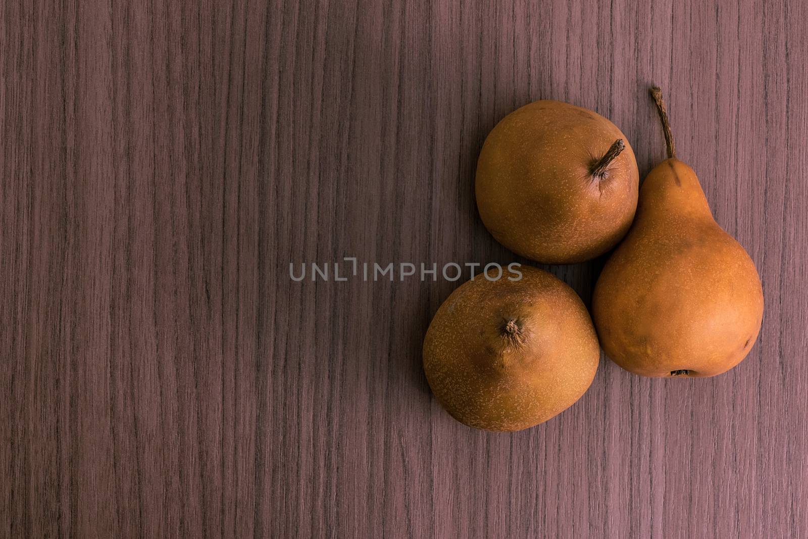 Three pears by dalomo84