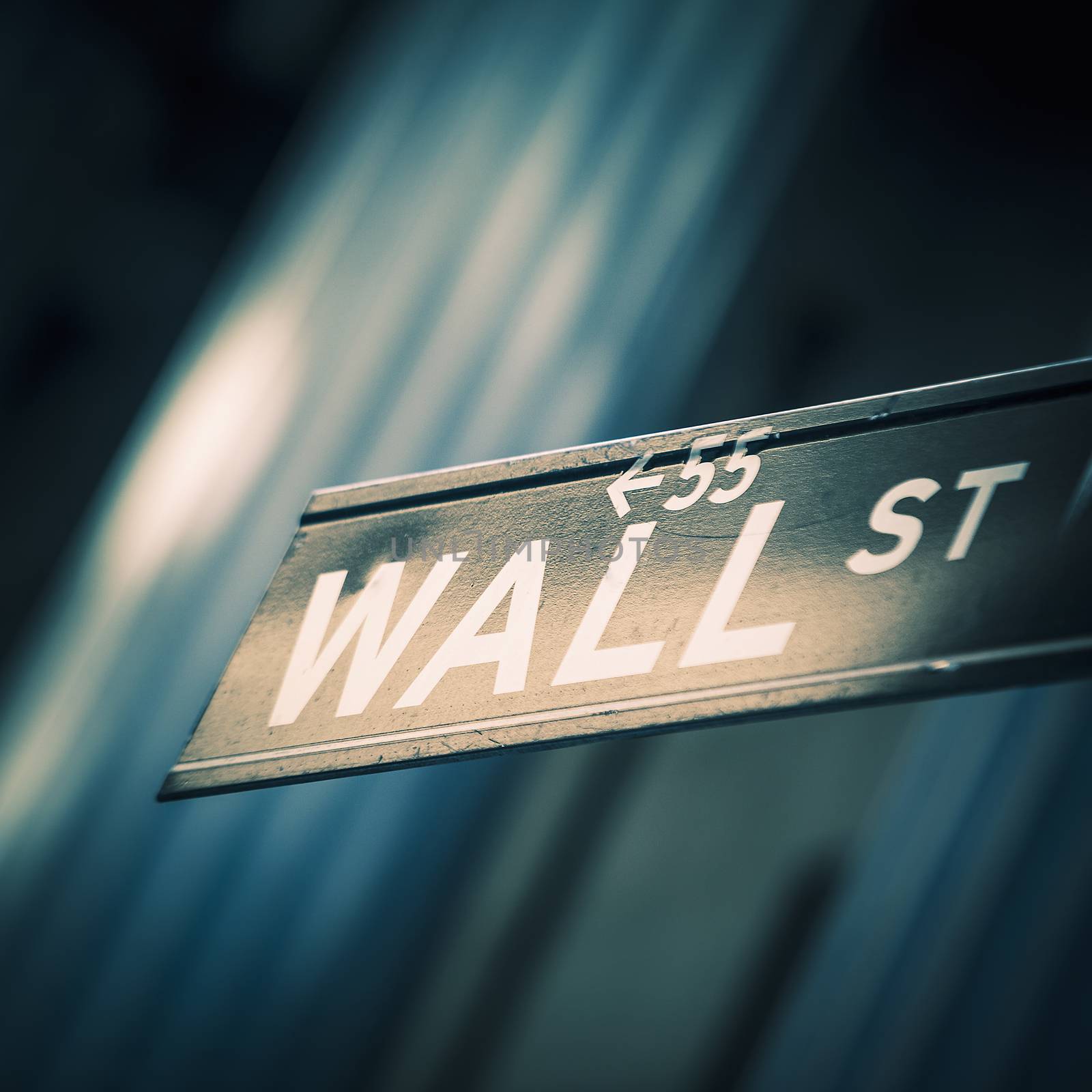 Wall street sign in New York by vwalakte