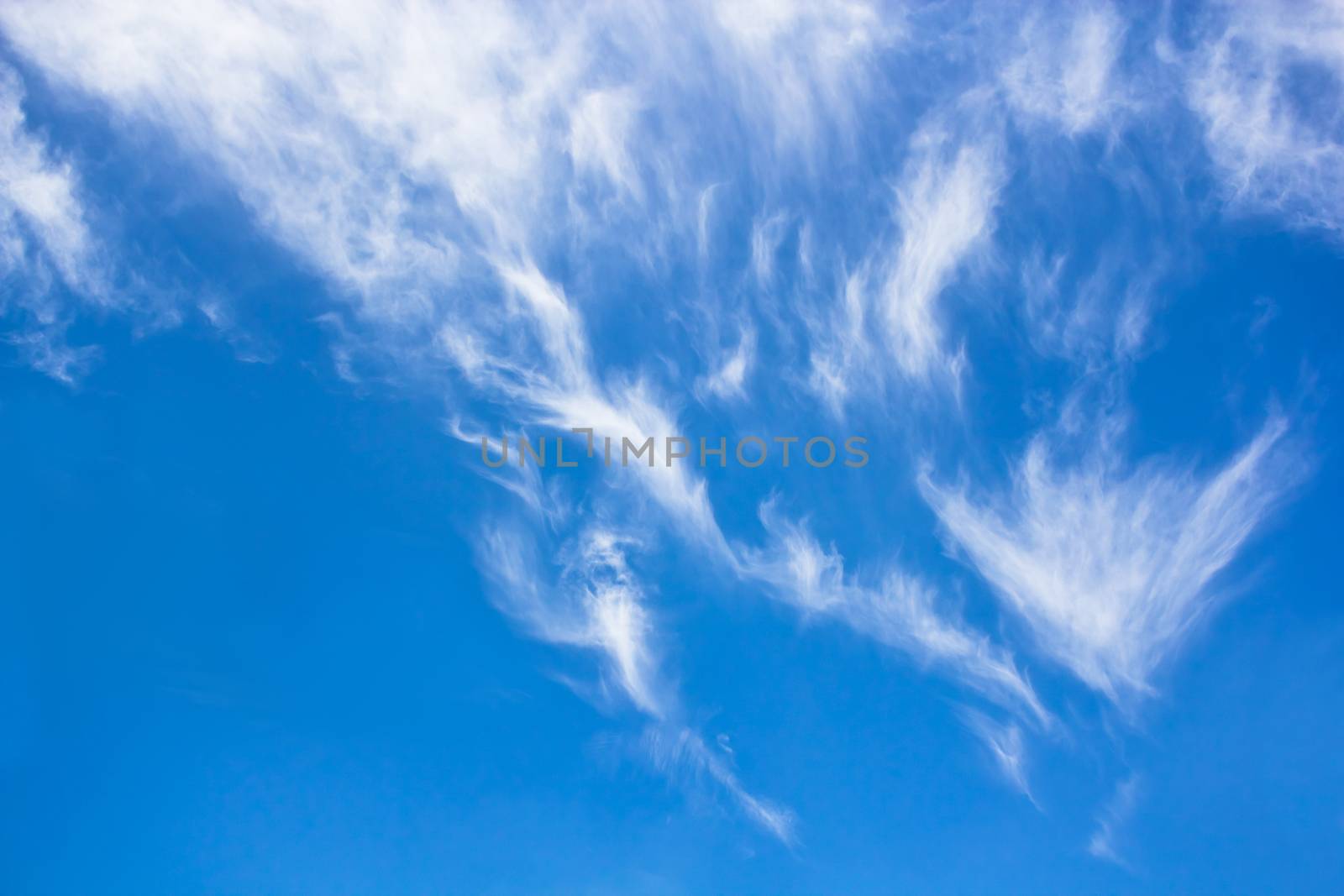 Blue sky by narinbg