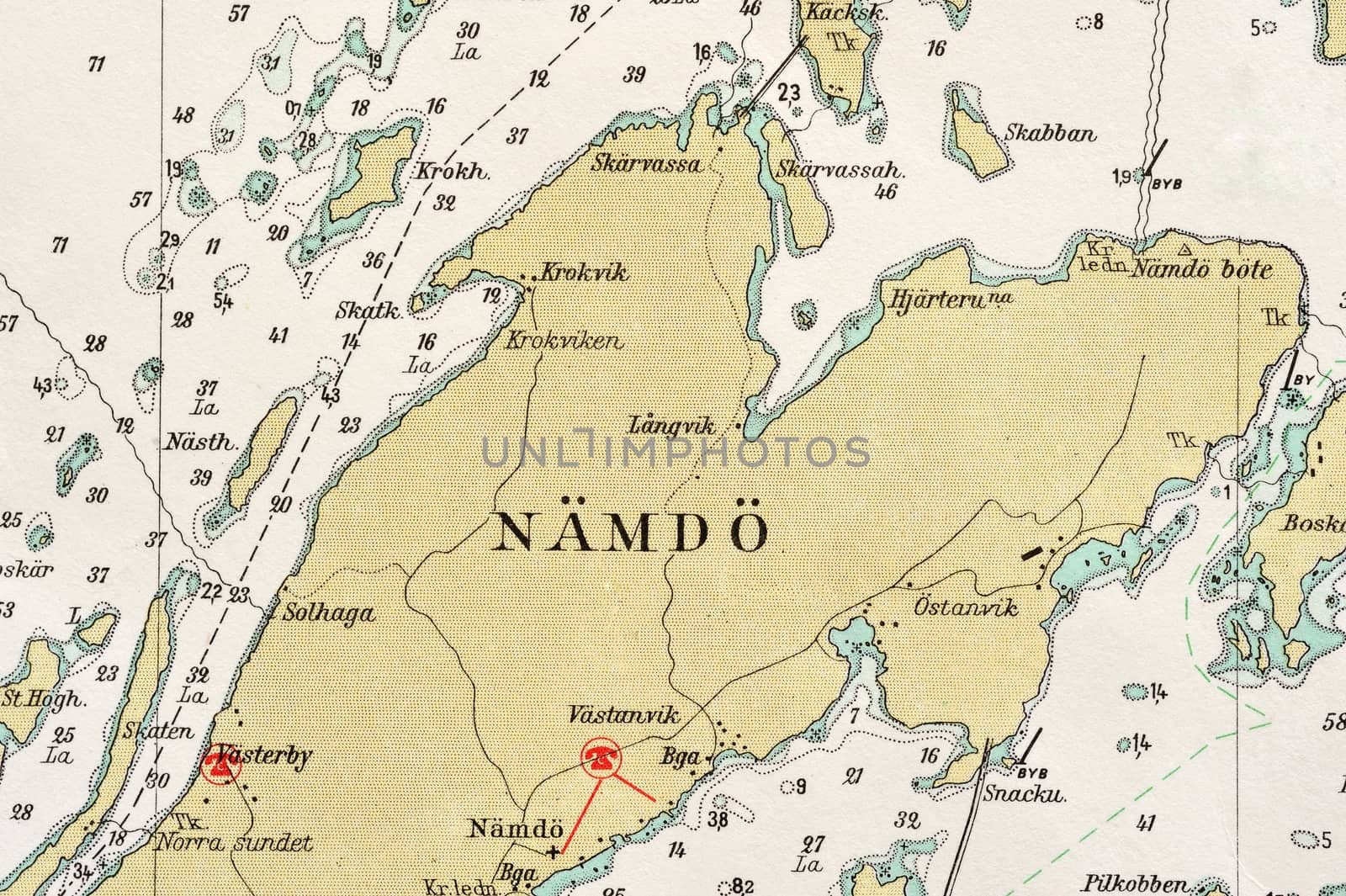 Macro shot of a old marine chart, detailing Stockholm archipelago. 

Picture is from "Batsjokort 1982-83 Serie A LANDSORT-ARHOLMA", created 2013-10-12.