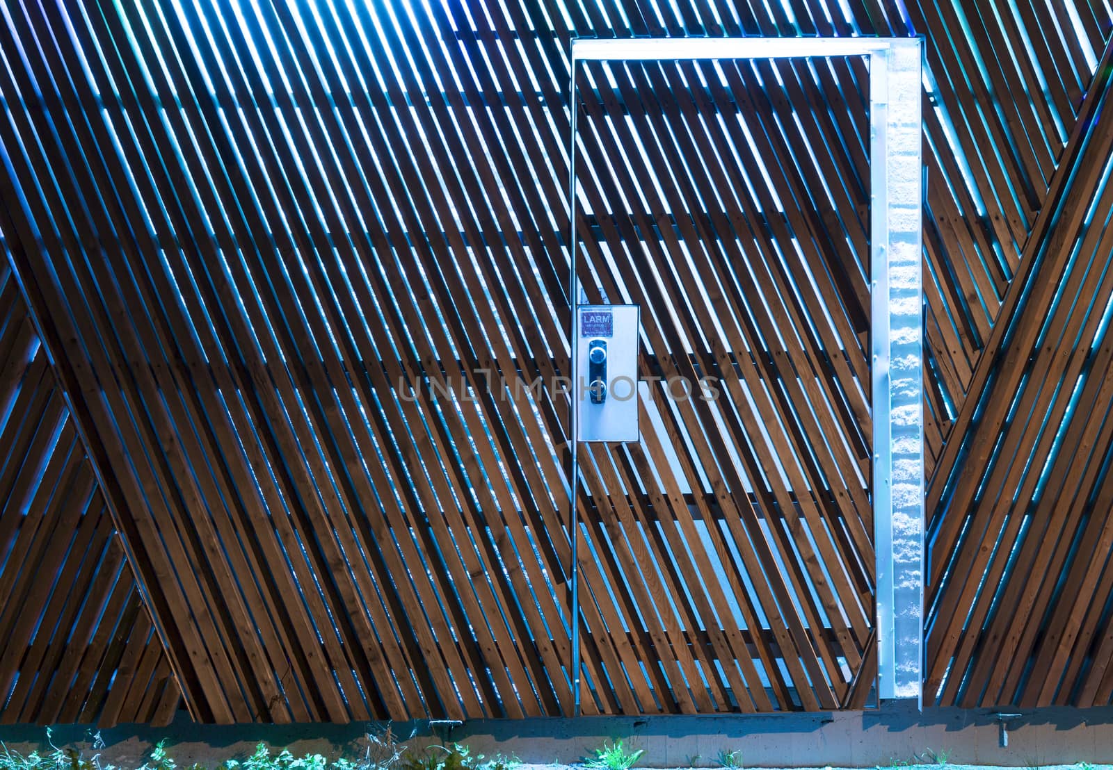 Modern Door With No Handle
