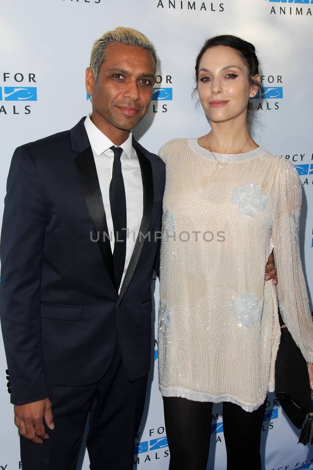 Tony Kanal, Erin Lokitz at the Mercy For Animals Hidden Heroes Gala, Unici Casa, Culver City, CA 08-29-15