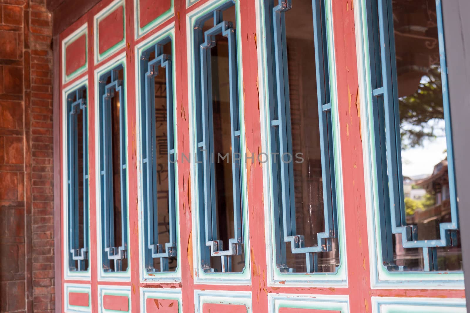 Ornate Chinese door by imagesbykenny