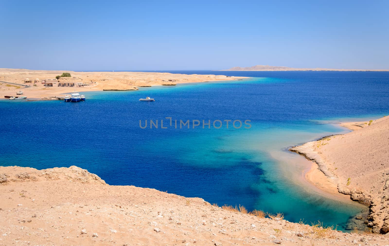 Tourquise lagoon view by Robertobinetti70