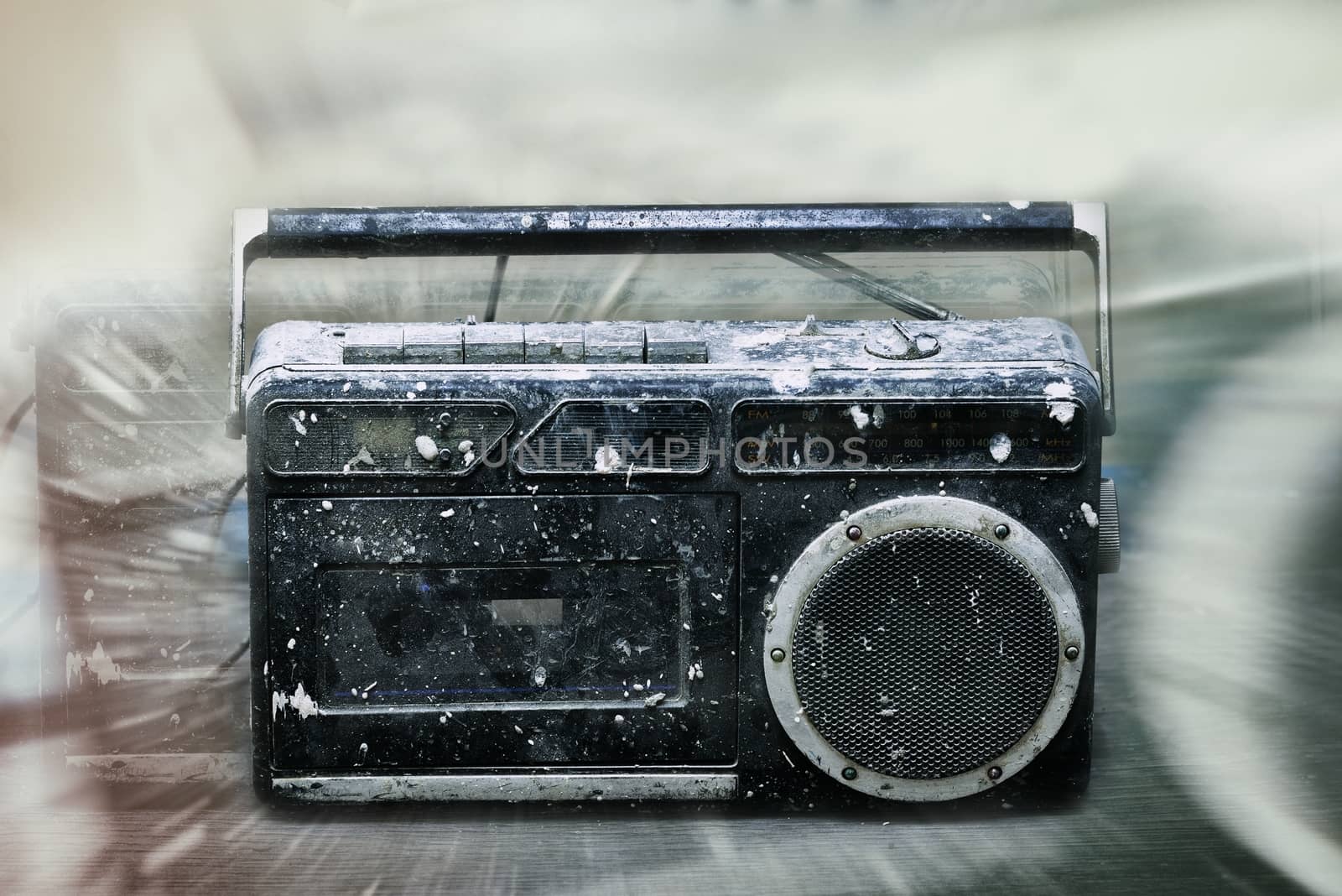 dirty music (dirty old school type radio player)