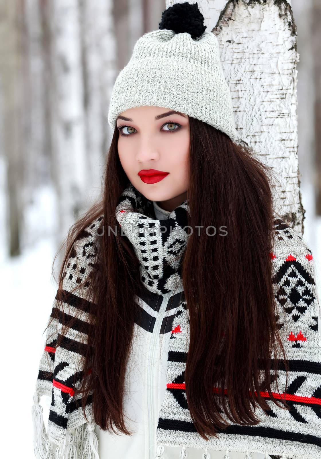 Young woman in a winter park by Nobilior