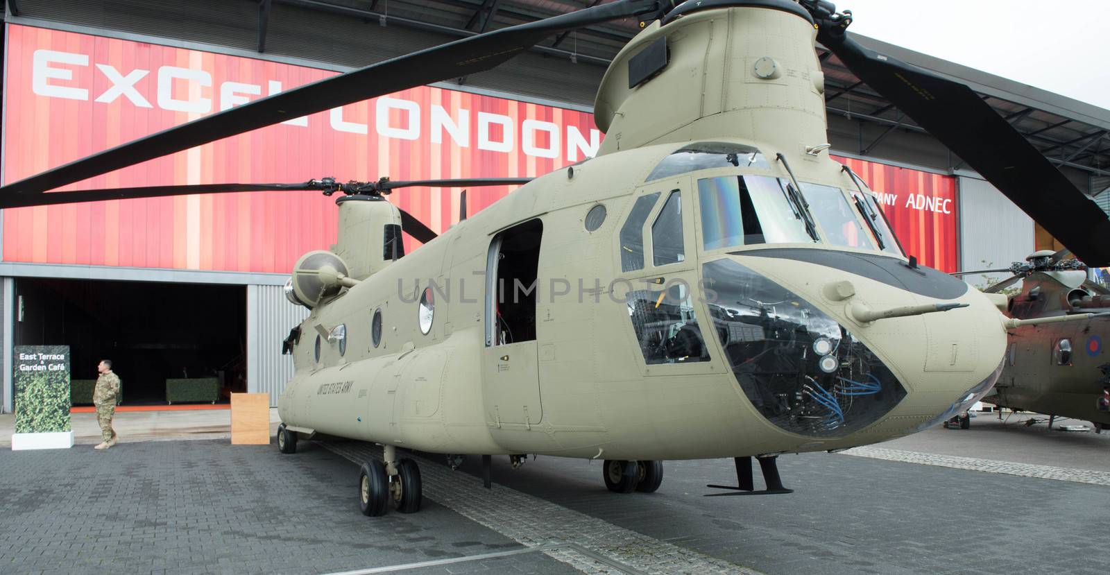 LONDON - ARMS FAIR - WEAPONS - DSEI by newzulu