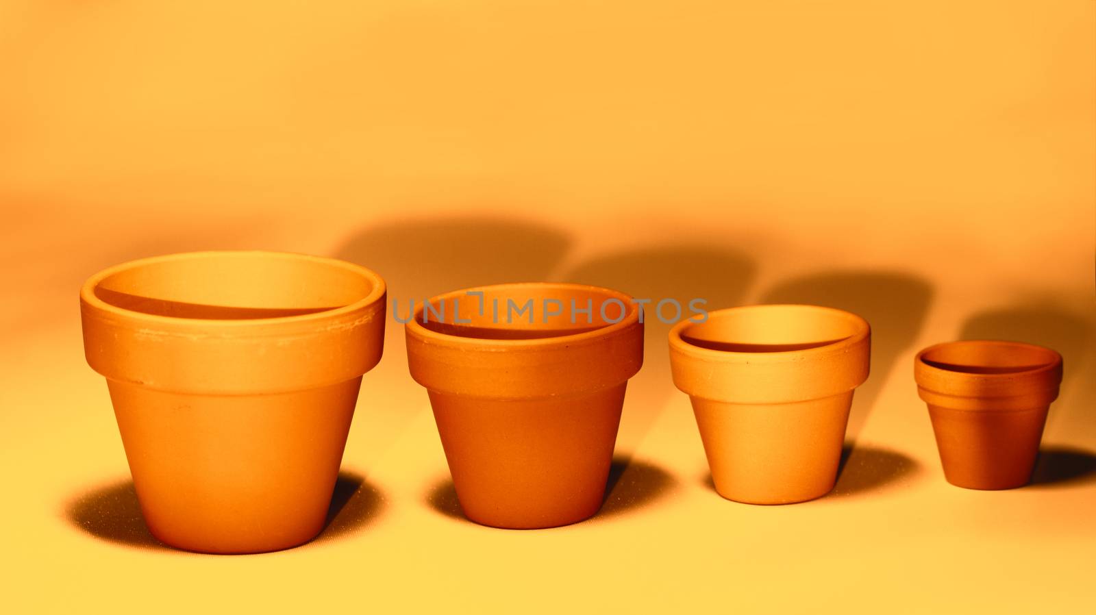 Photo of empty clay plant or flower pots