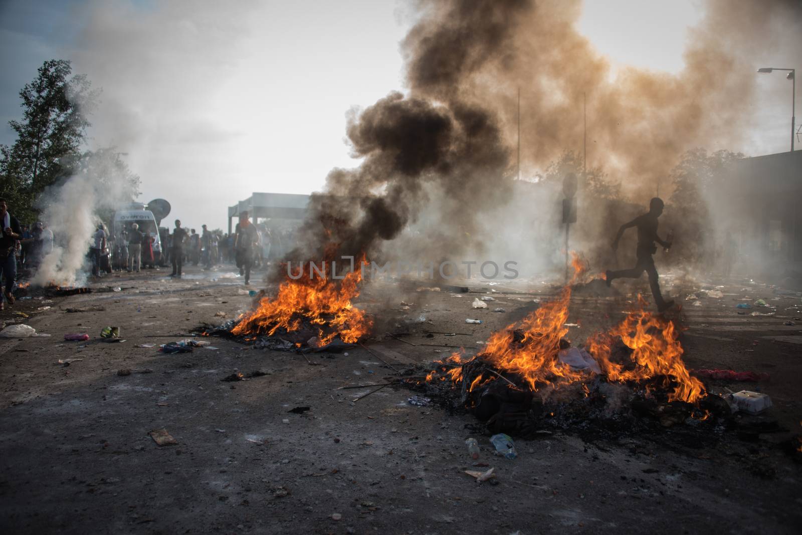 SERBIA - REFUGEE CRISIS - HUNGARY BORDER CLASHES by newzulu