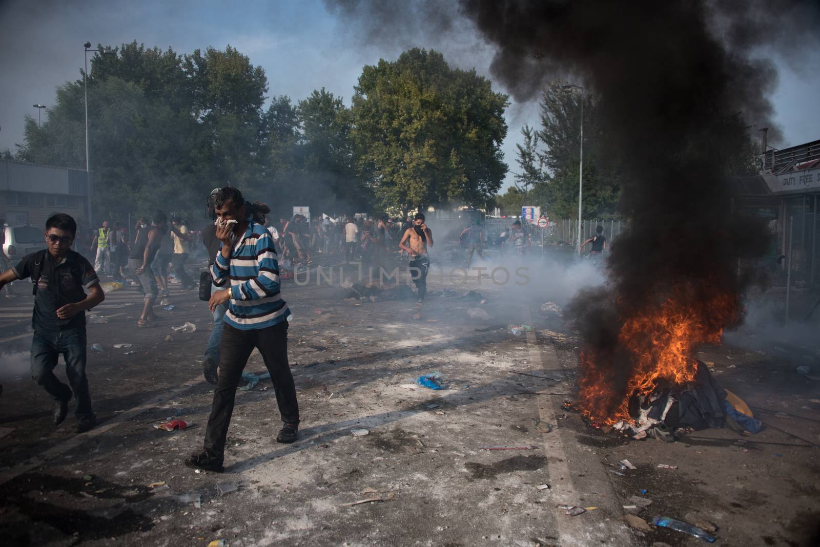 SERBIA - REFUGEE CRISIS - HUNGARY BORDER CLASHES by newzulu