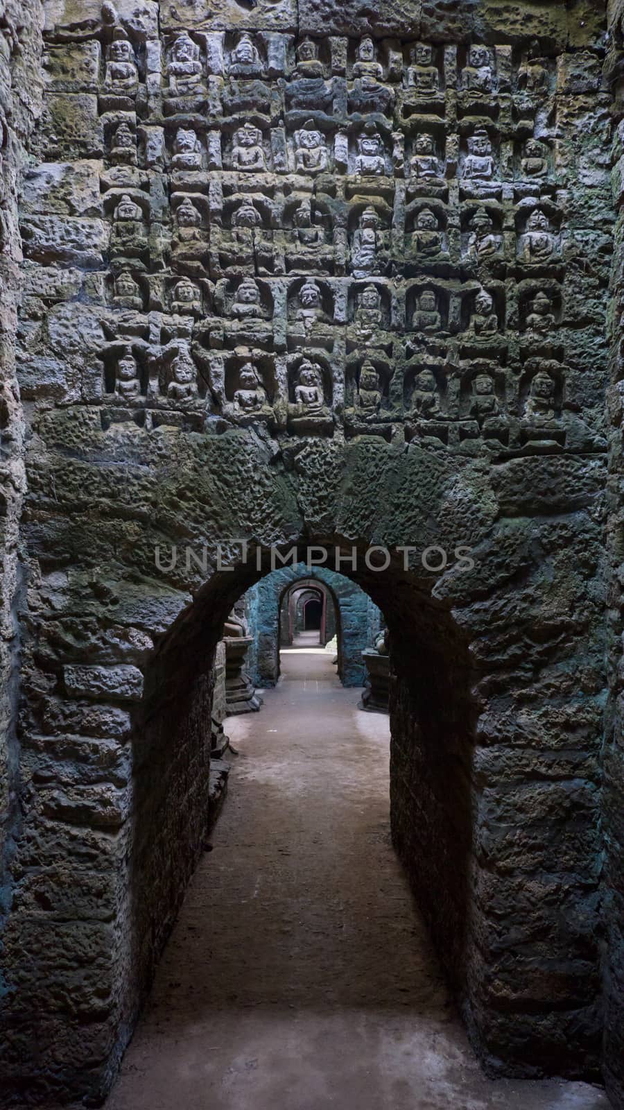 Interior of the Koe-thaung Temple, the temple of the 90,000 Buddhas, built by King Min Dikkha during the years 1554-1556 in Mrauk U, Rakhine State in Myanmar.
