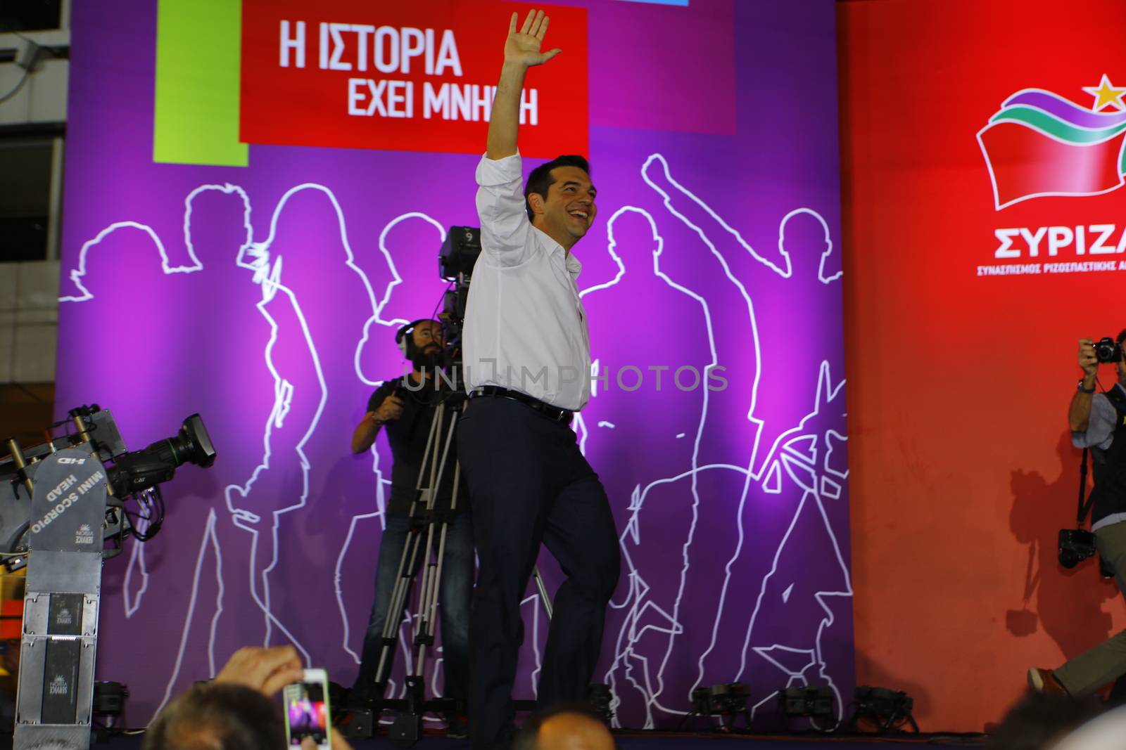 ATHENS - GREEK GENERAL ELECTION - SYRIZA RALLY - SYNTAGMA SQUARE by newzulu