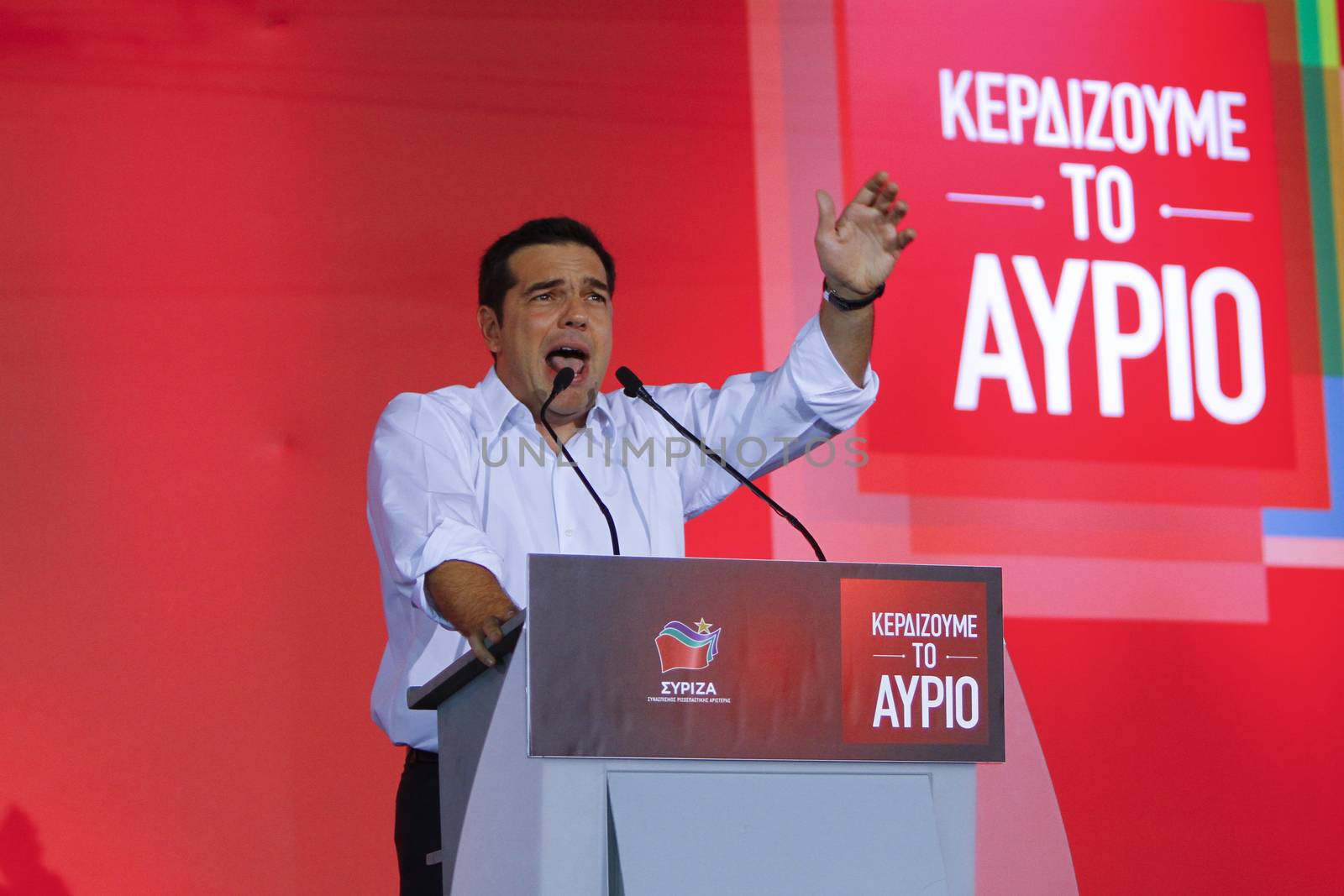 ATHENS - GREEK GENERAL ELECTION - SYRIZA RALLY - SYNTAGMA SQUARE by newzulu