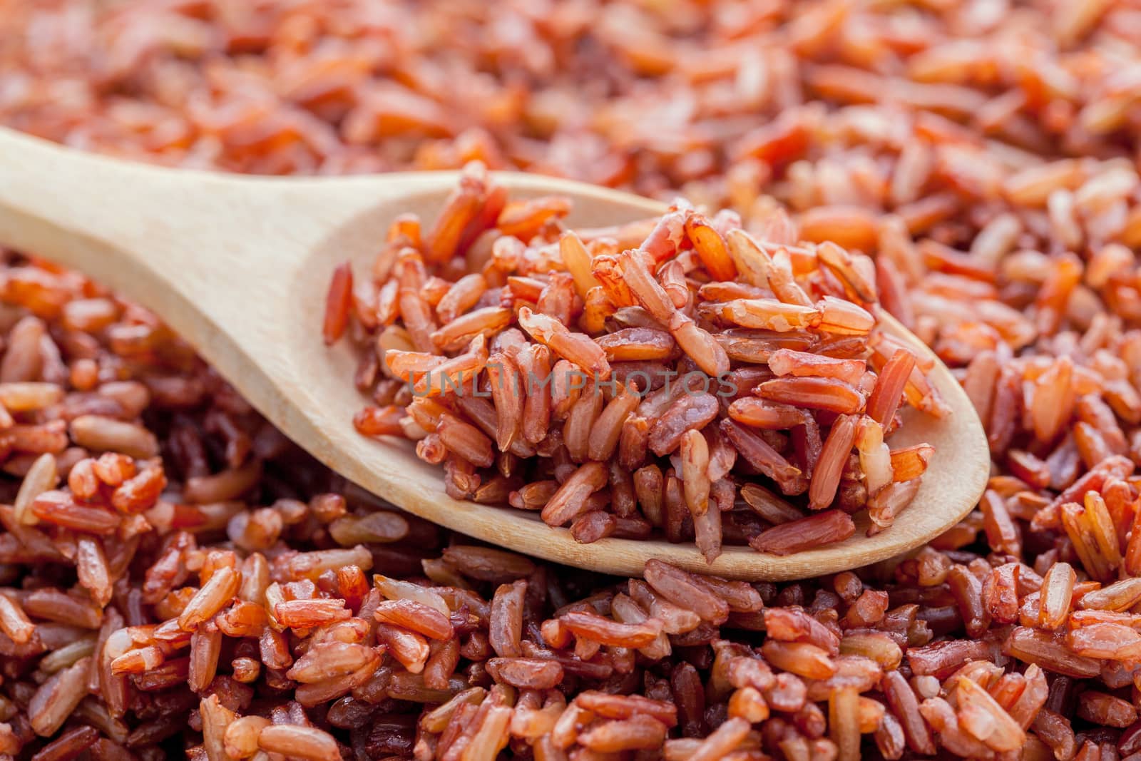 Steamed whole grain traditional thai rice best rice for healthy and clean food on wooden background