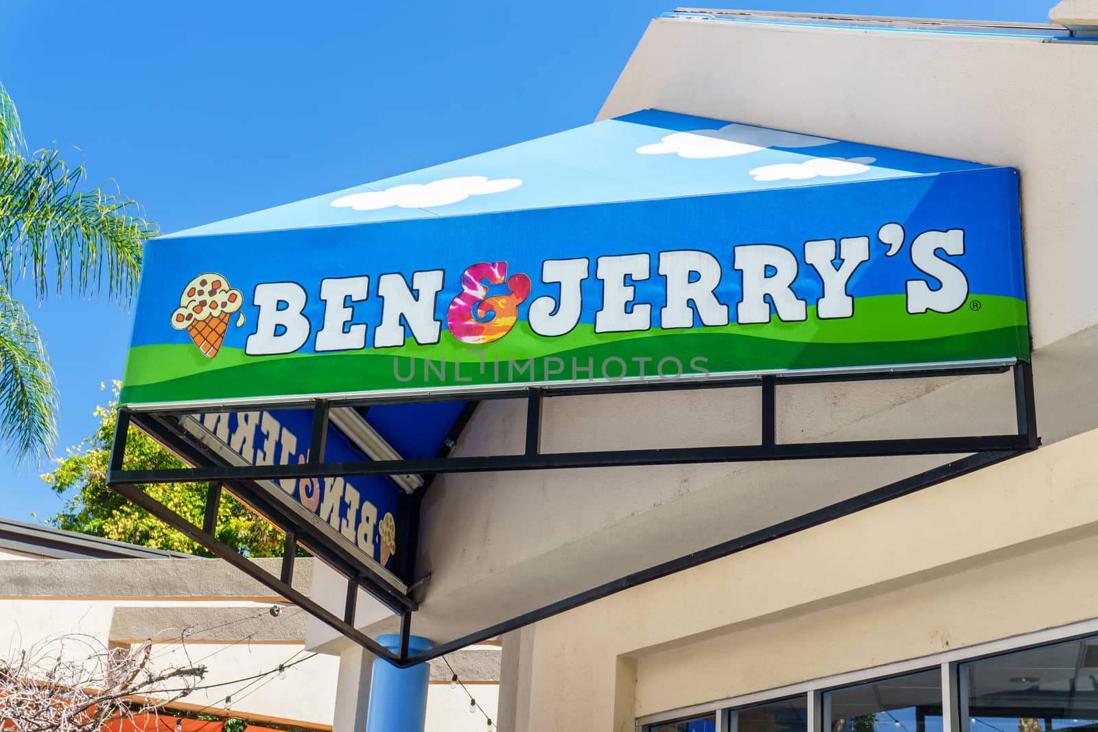 BURBANK, CA/USA - SEPTEMBER 19, 2015: Ben & Jerry's store exterior. Ben & Jerry's manufactures ice cream, frozen yogurt, and sorbet.