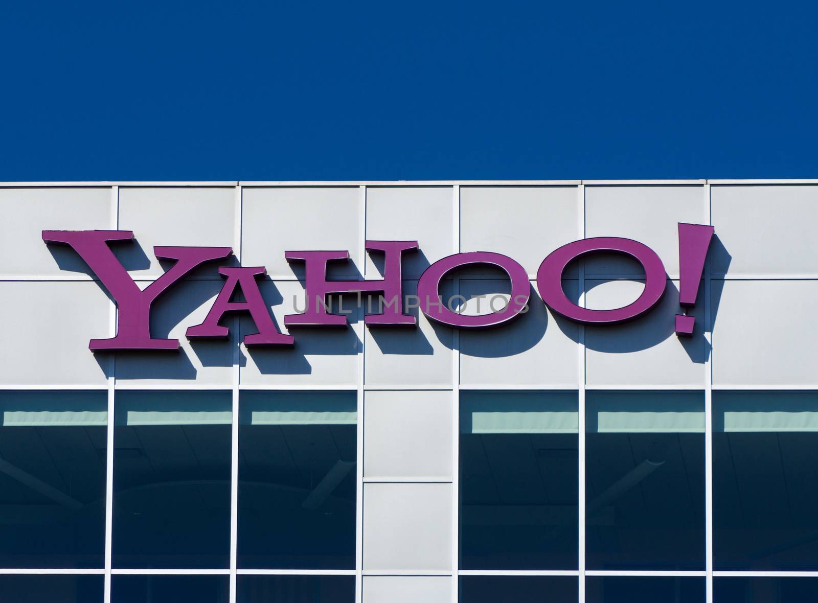 Yahoo Corporate Sign by wolterk