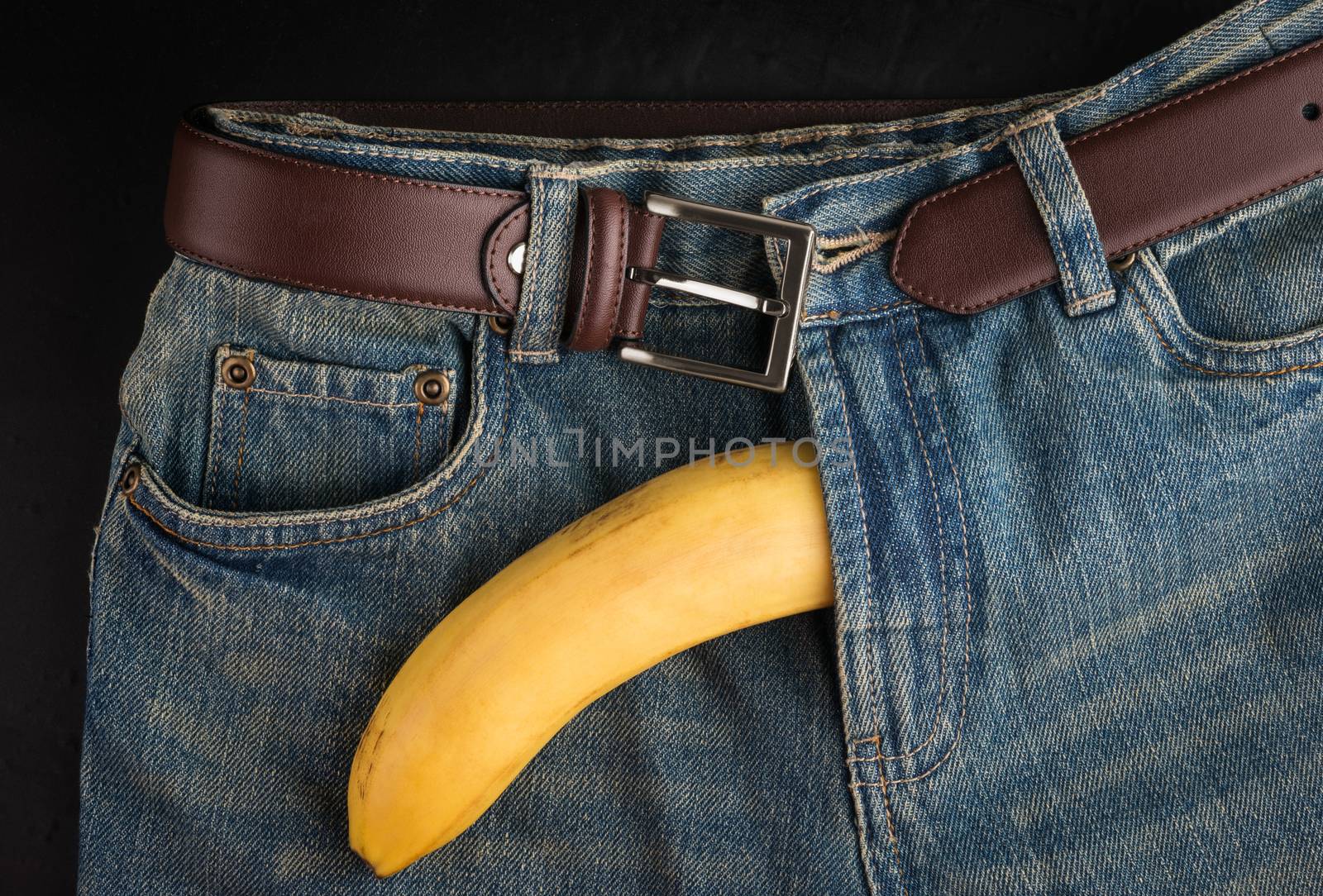 Big Banana and men's jeans, like the penis by iprachenko