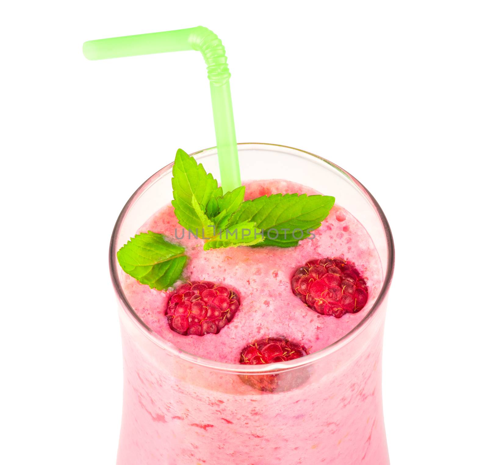 Raspberry dairy smoothie by iprachenko