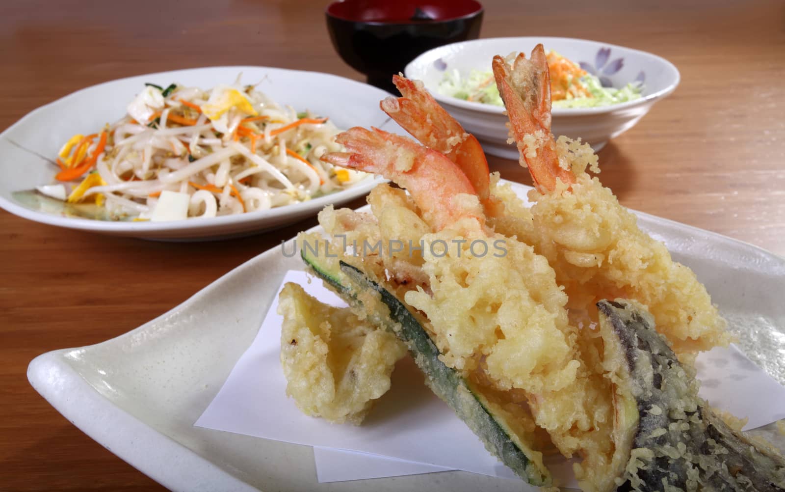 dishes Japanese food soy spaghetti, salad and fried