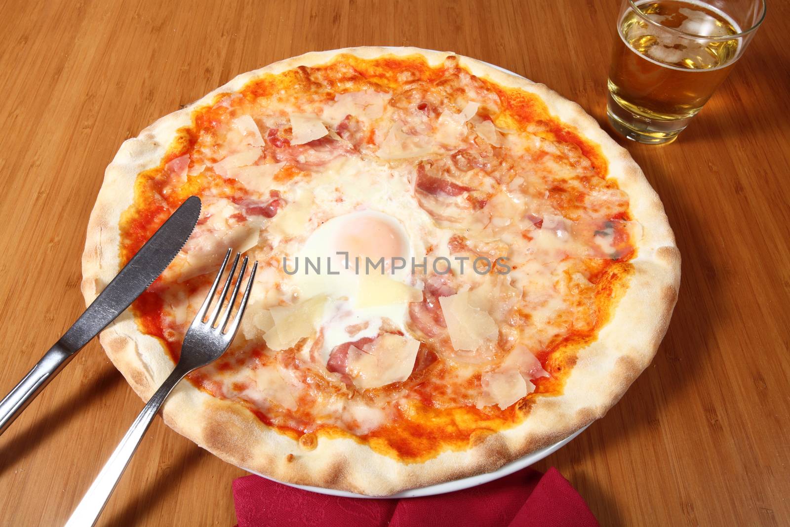 pizza with egg