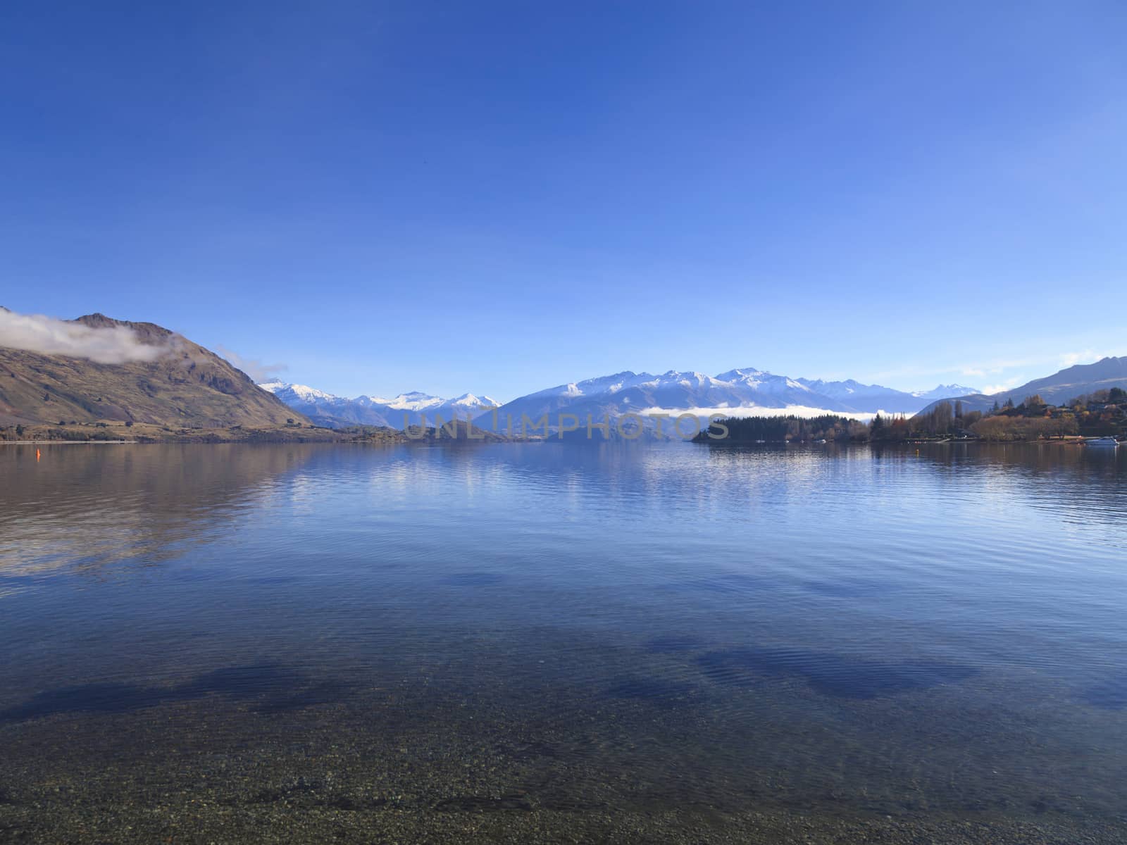 Beautiful View of Lake Wanaka in autumn, Otago region, South Island, New Zealand.