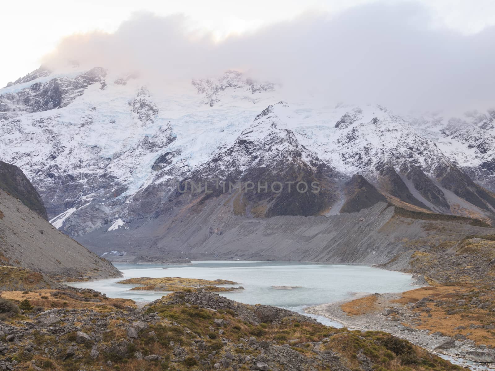 Mueller Lake, Hooker Valley, Aoraki Mount Cook National Park, Canterbury, South Island, New Zealand.