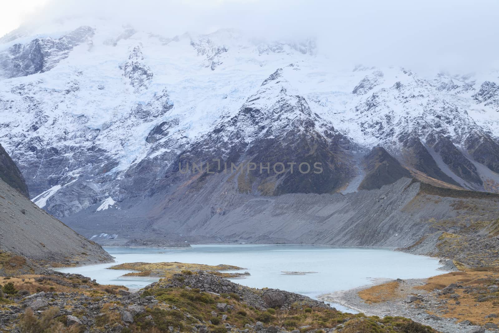 Mueller Lake, Hooker Valley, Aoraki Mount Cook National Park, Canterbury, South Island, New Zealand.