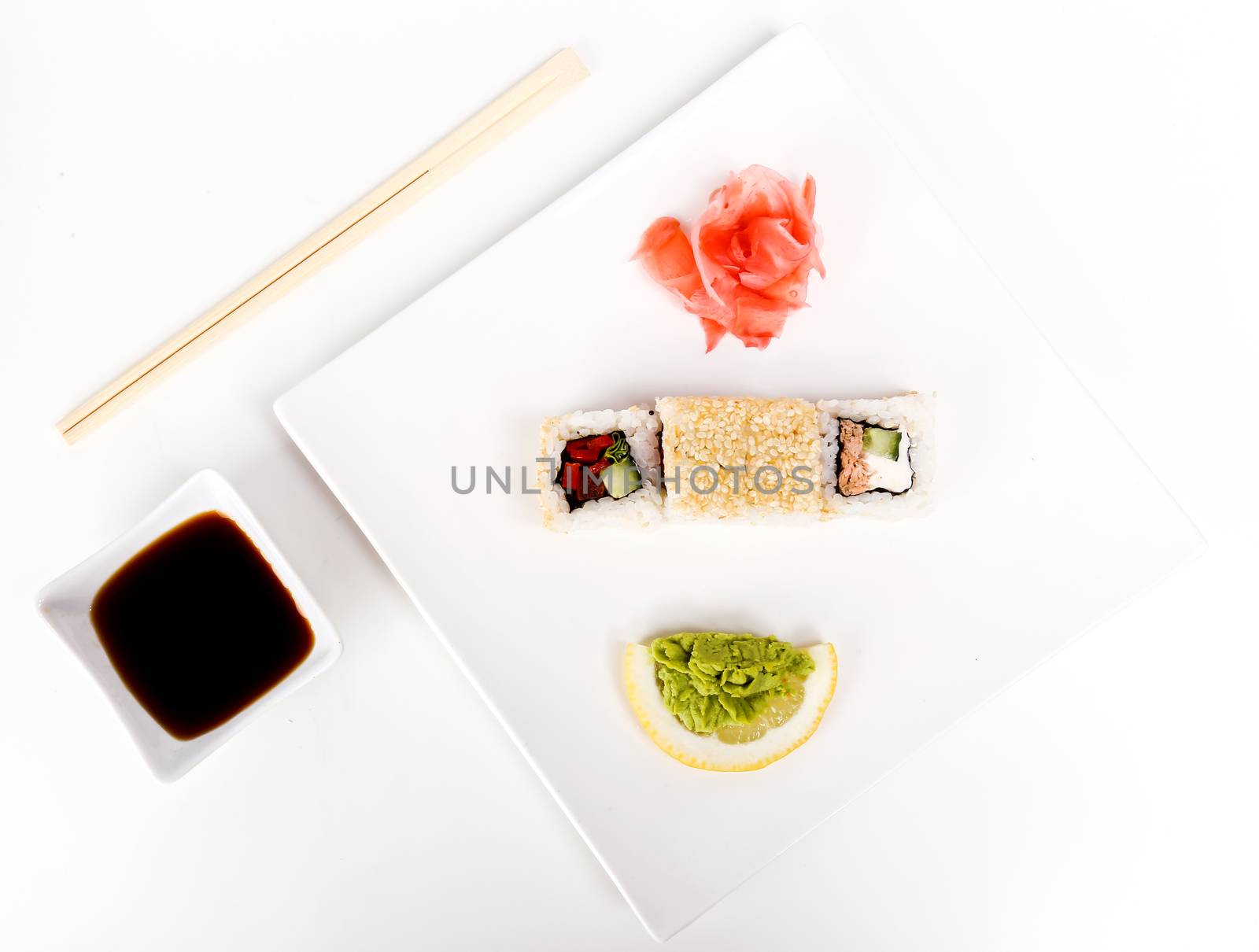 Delicious sushi by rufatjumali