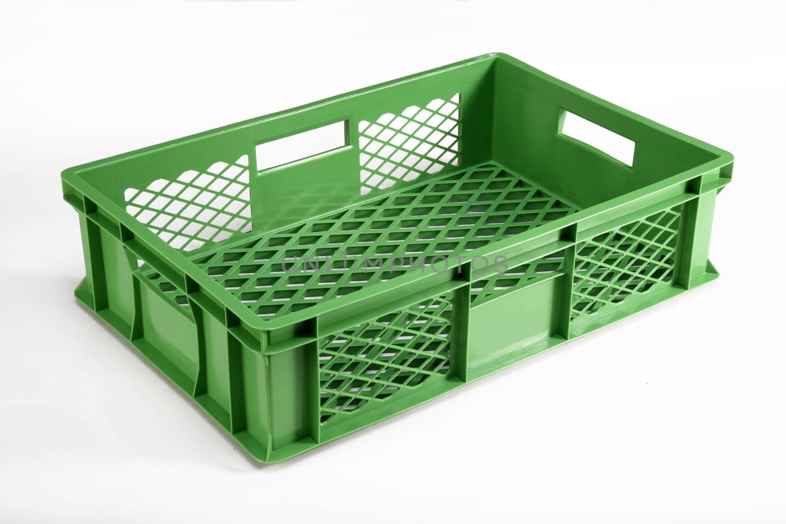 plastic crate by diecidodici