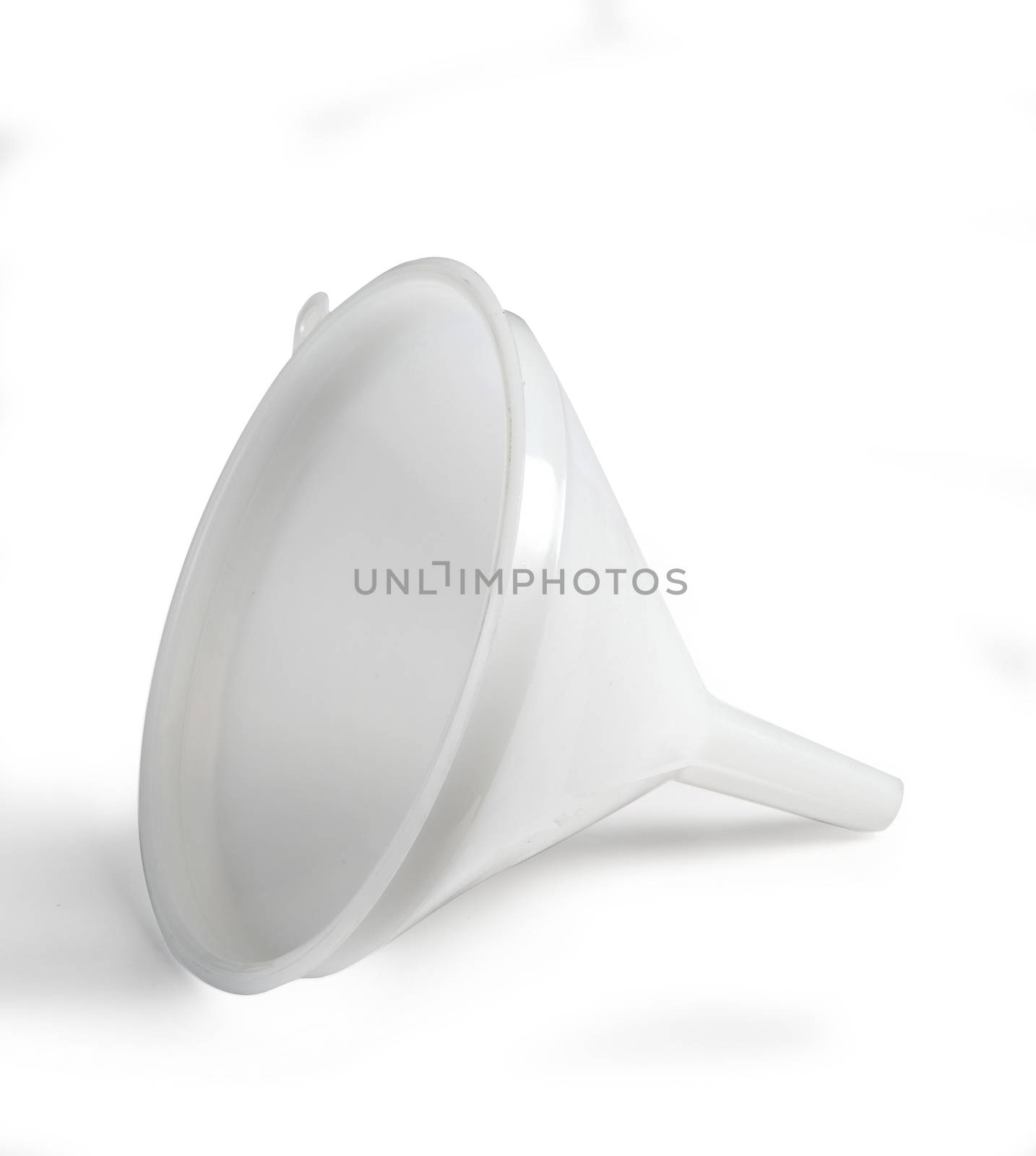 plastic funnel by diecidodici