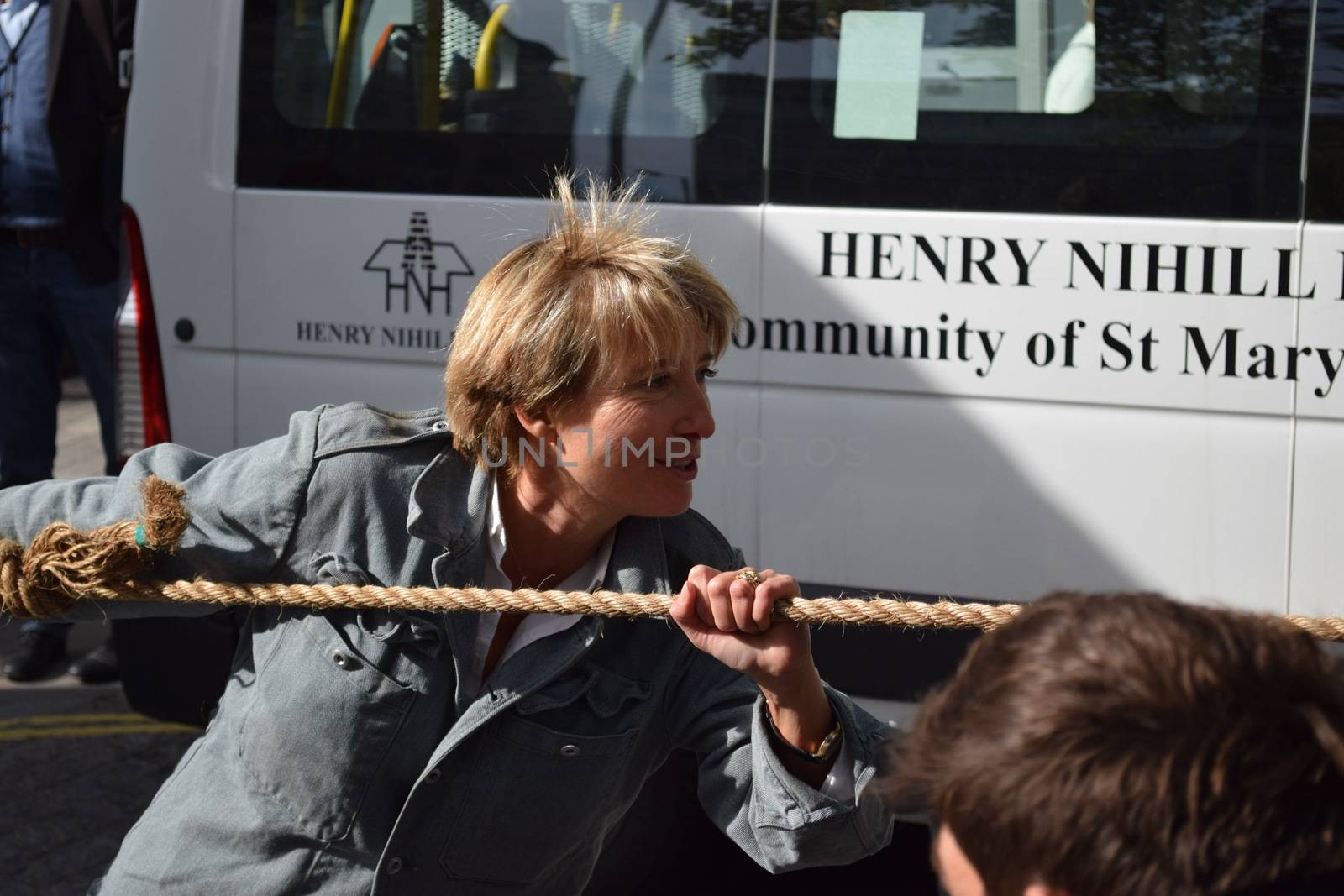 UNITED KINGDOM, London: Emma Thompson pulls Aurora	Actress Emma Thompson joined John Sauven, director of Greenpeace, and a number of activists and other members of the public outside Shell's Headquarters in London on September 29, 2015 to celebrate the announcement that Shell had abandoned its plans to drill for oil in the Arctic.  	According to our contributor about 50 to 100 people listened as Sauven and Thompson spoke of the victory and their continuing fight, which would see their puppet polar bear Aurora being relocated to Paris. 