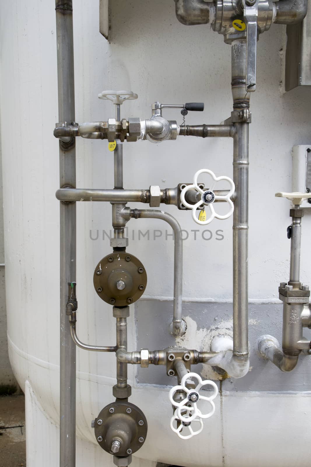 refrigerant circuit of liquid nitrogen tank