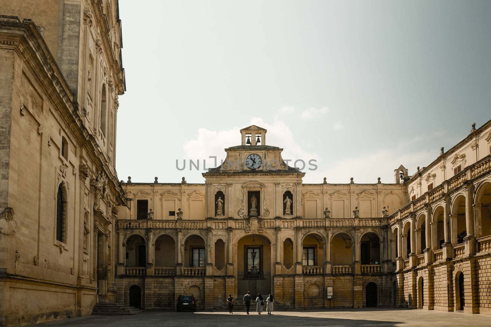 Duomo plaza in Lecce by Isaac74