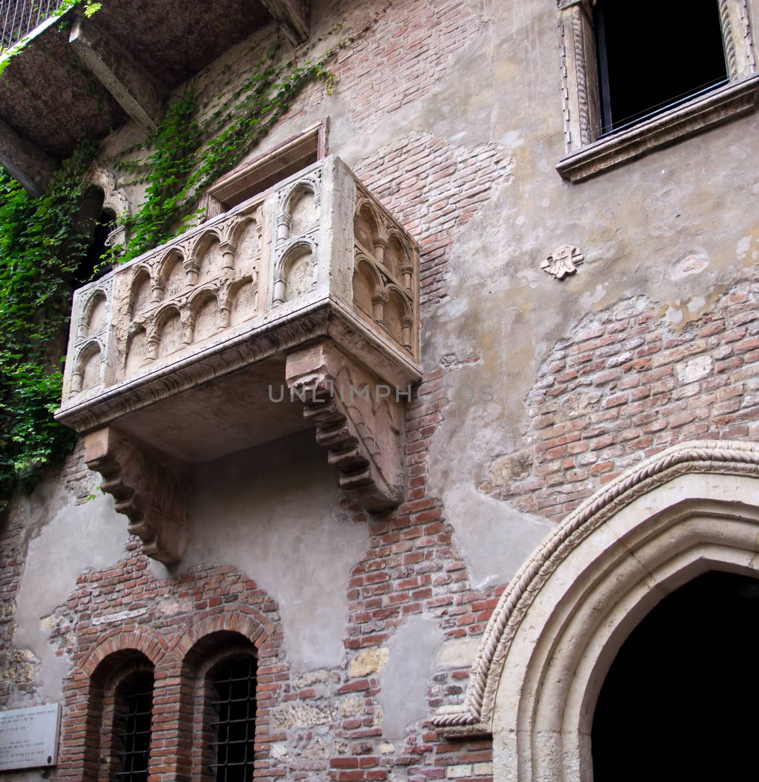 Juliet's balcony in Verona by Isaac74