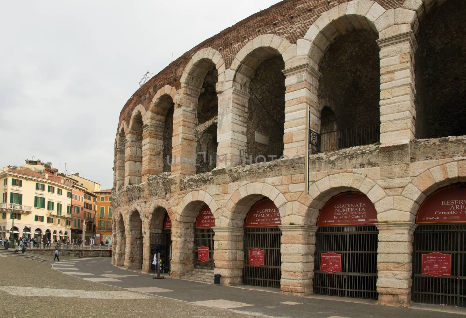 Arena of Verona by Isaac74