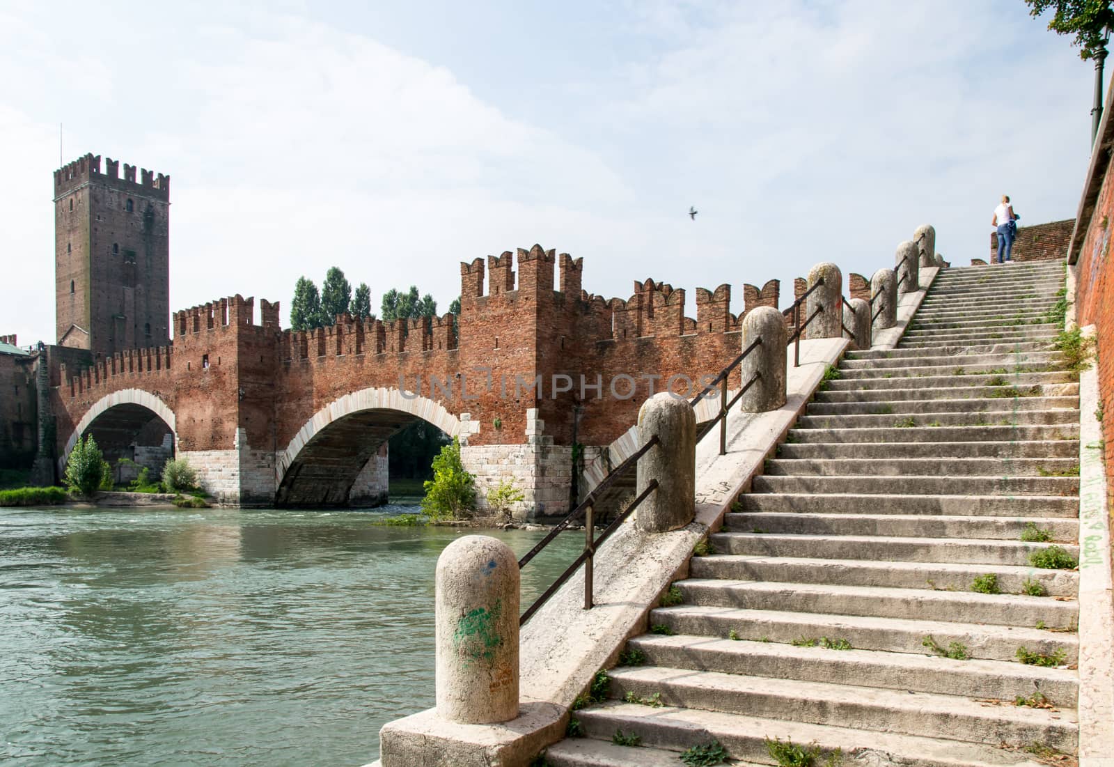 Old bridge Verona Italy by Isaac74