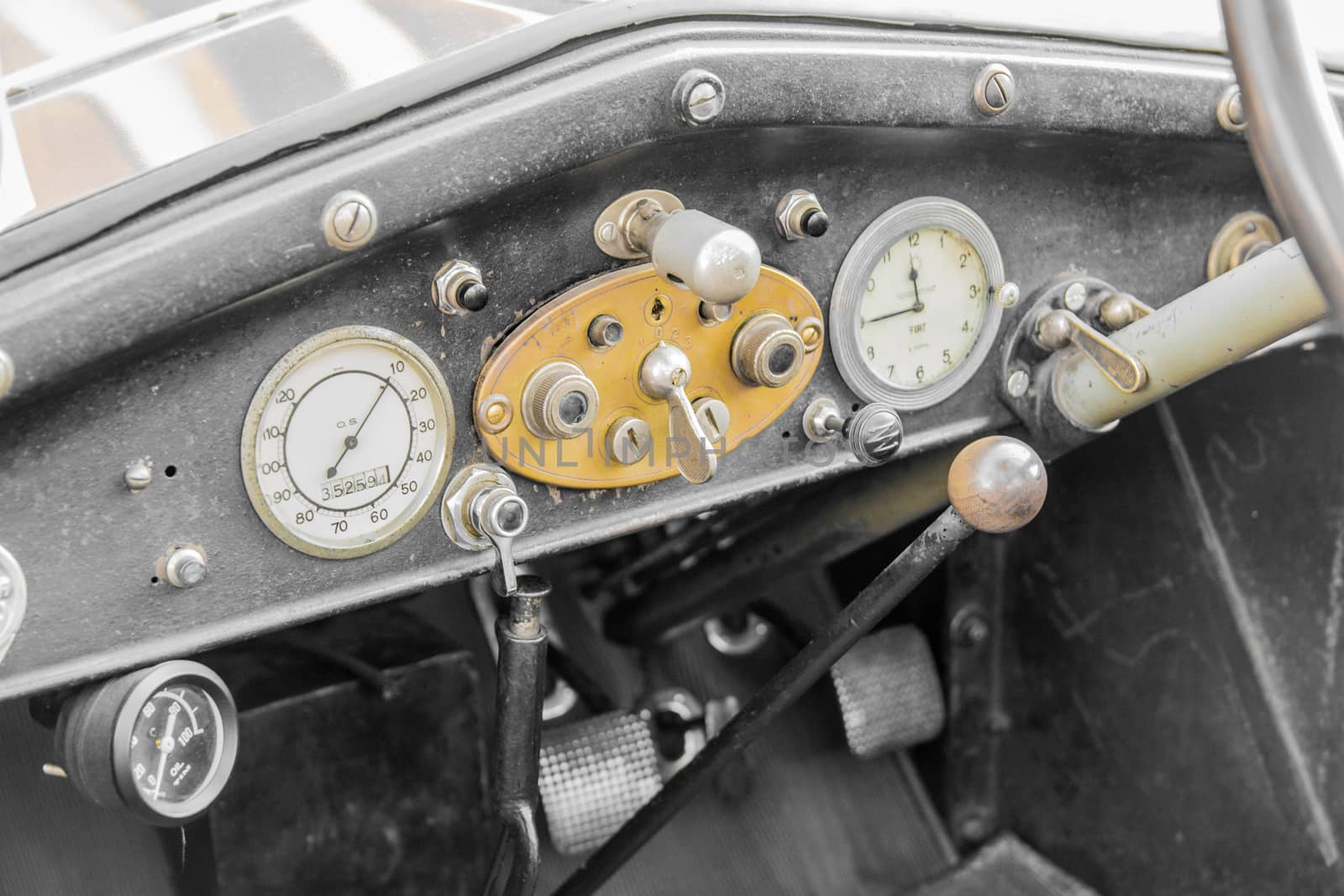 dashboard of italian vintage car